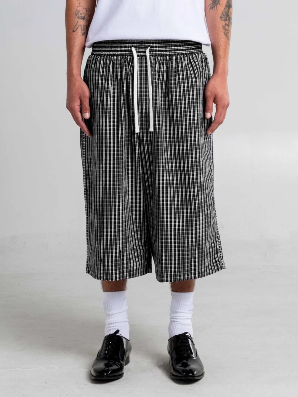 Shaka Wear Plaid Baggy Shorts size Medium